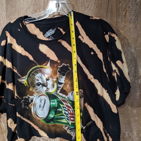 CAT MT Dew Cropped Distressed Raw T-shirt Sz XL.  Box 50 - Picture 2 of 4